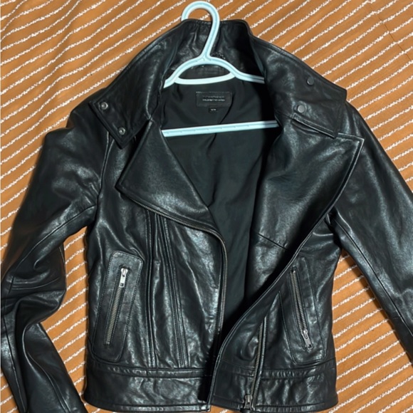 MACKAGE EXCLUSIVELY FOR ARITZIA - Picture 3 of 3